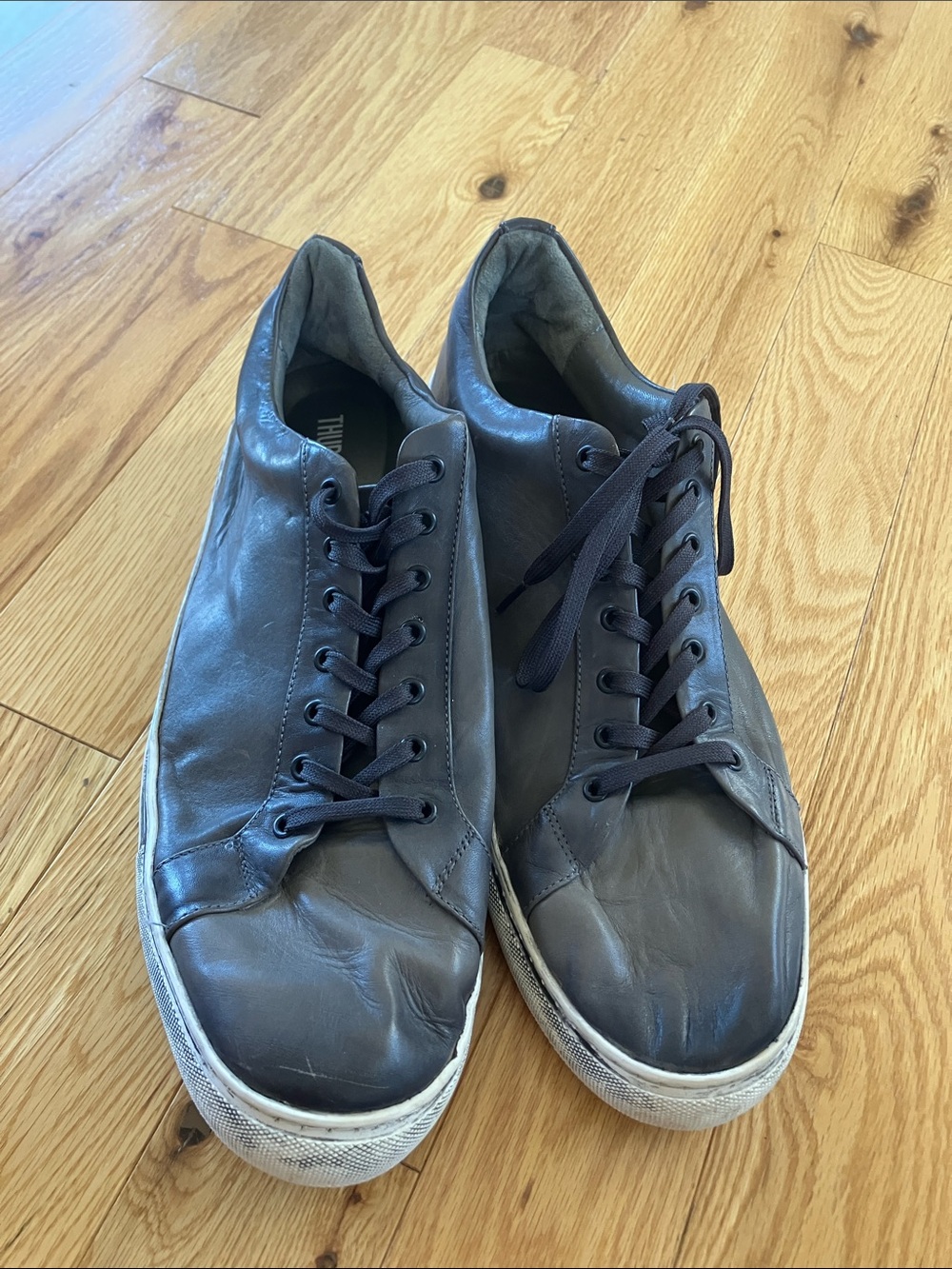 Thursday Men's Casual Leather Sneakers - Charcoal Gray